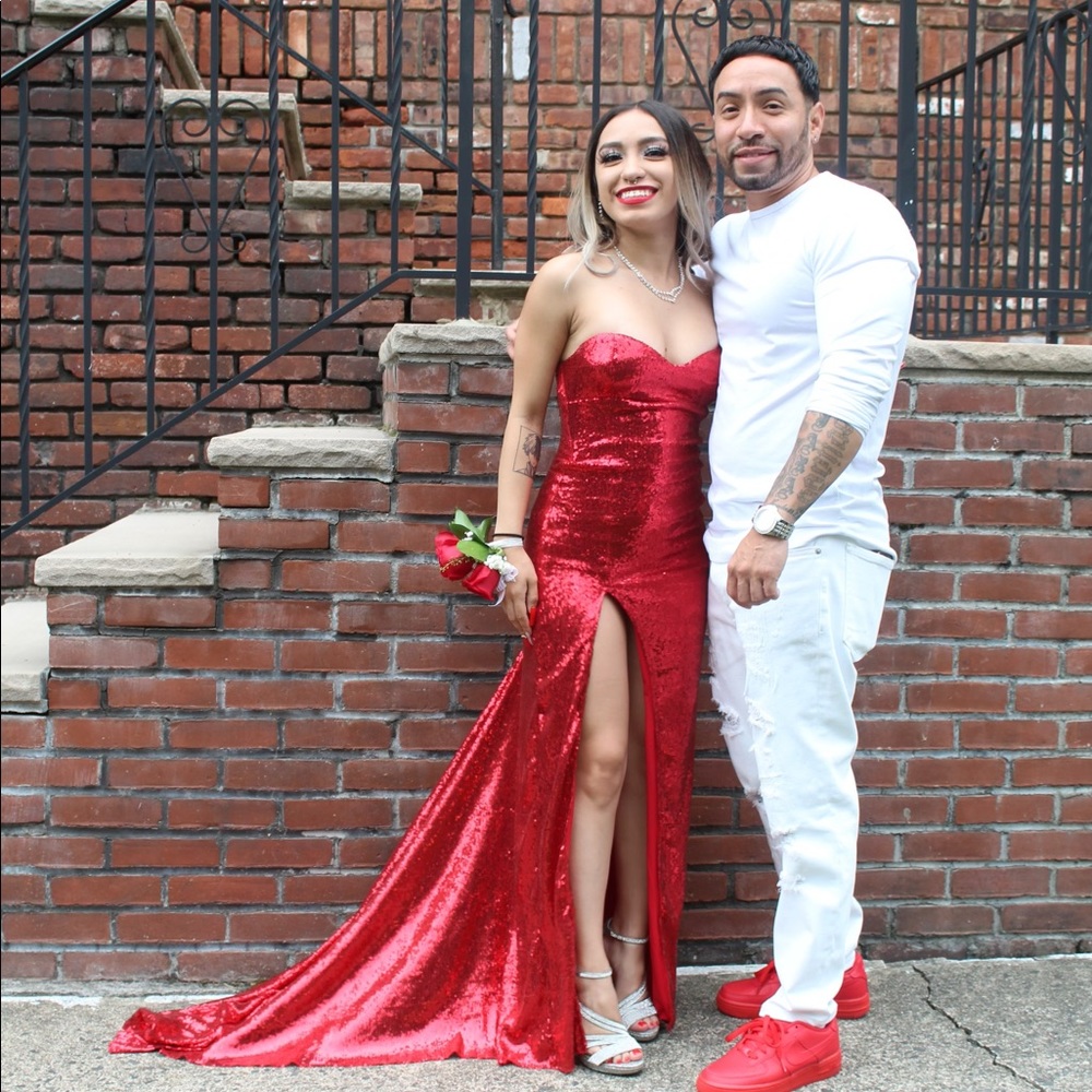 Jessica Rabbit inspired dress.